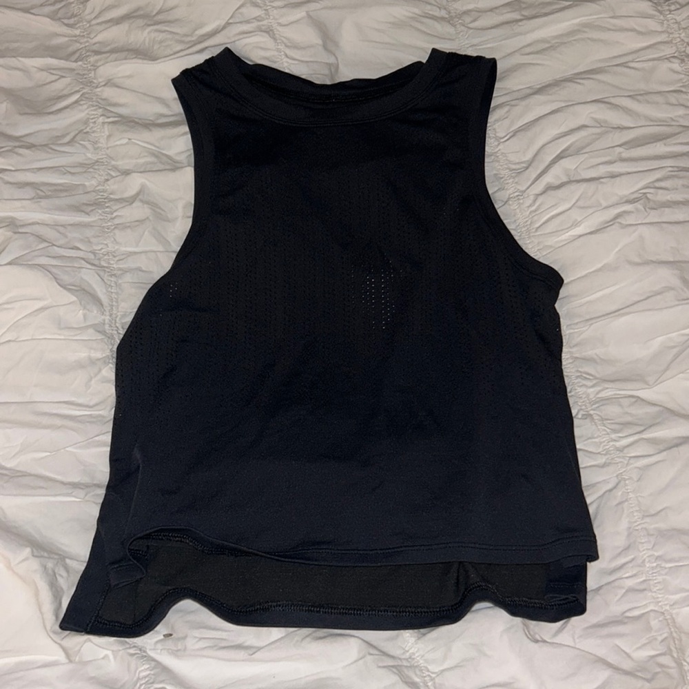 Lululemon black crop tank top